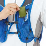 Stretch mesh pocket in shoulder pocket (photo: Cross Runner Pack 15L)