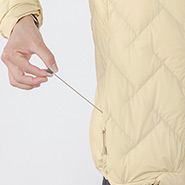 Pocket Hem Adjuster allows for cinching the hem while helping keep out chill air
